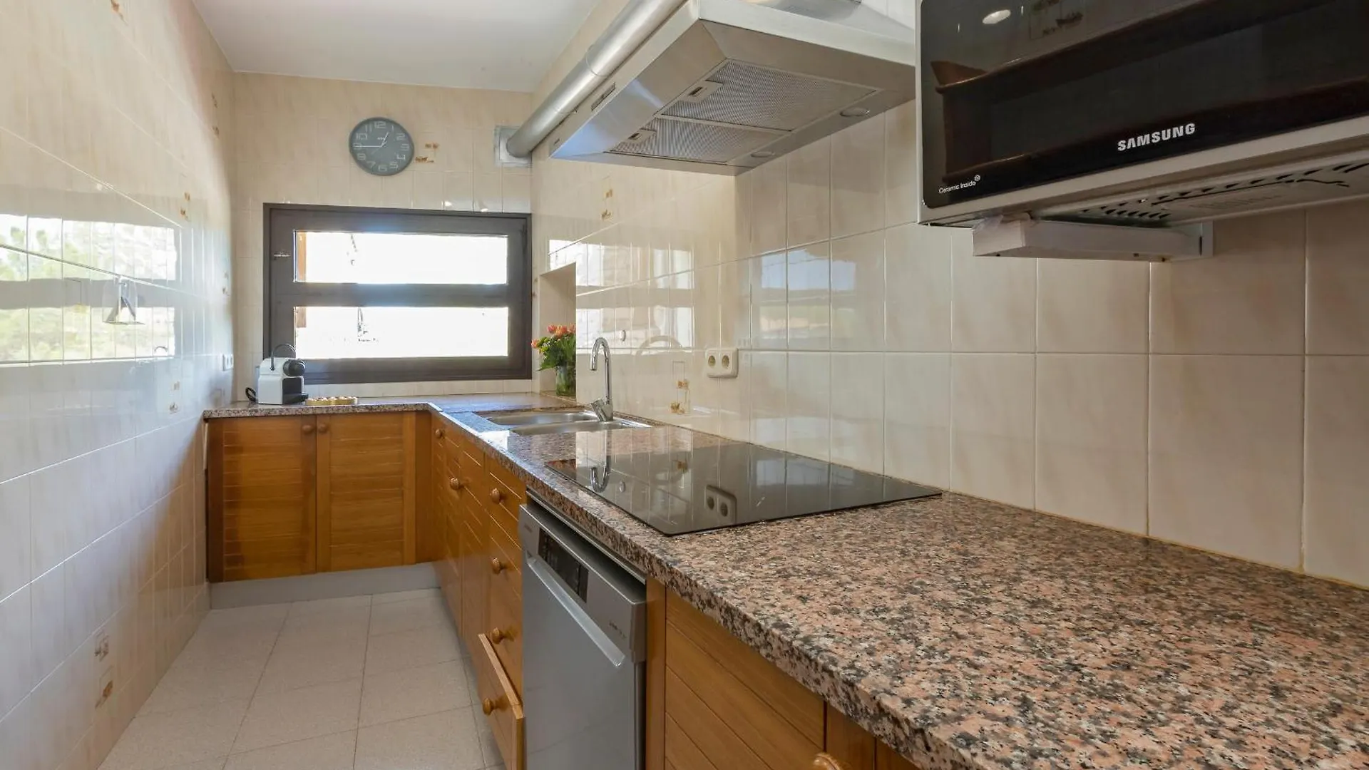 21 Sleeps Private Pool Villa & Bbq Near Barcelona Rocafort  Spain