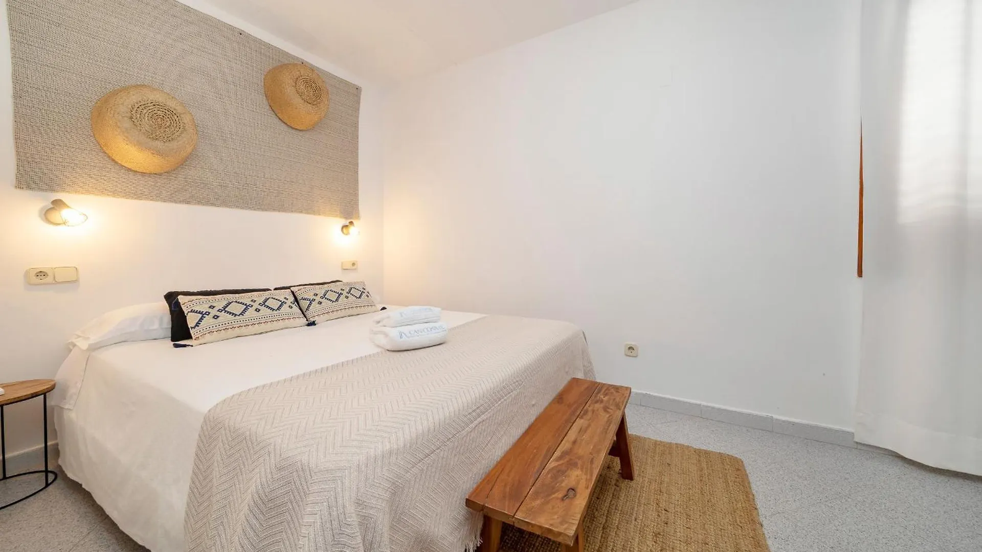 21 Sleeps Private Pool Villa & Bbq Near Barcelona Rocafort  Spain