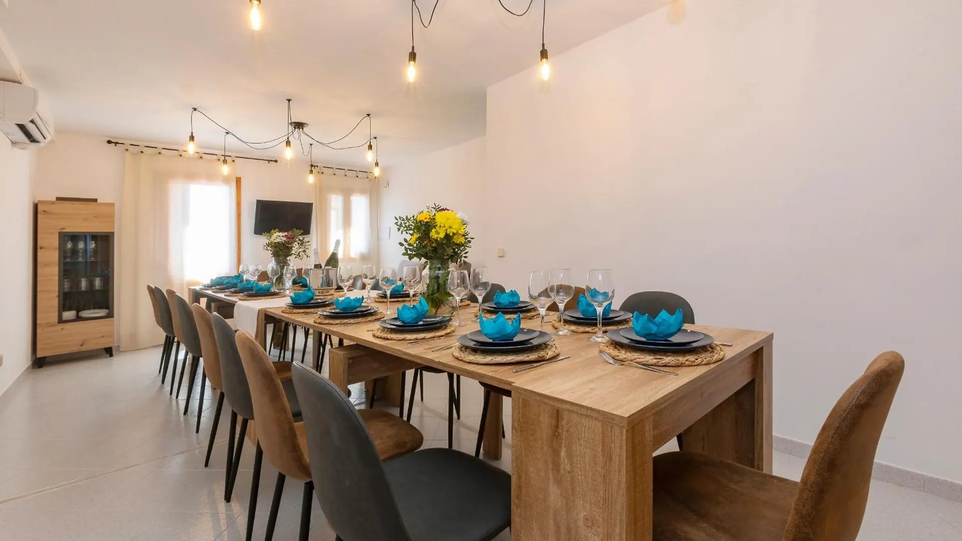 21 Sleeps Private Pool Villa & Bbq Near Barcelona Rocafort